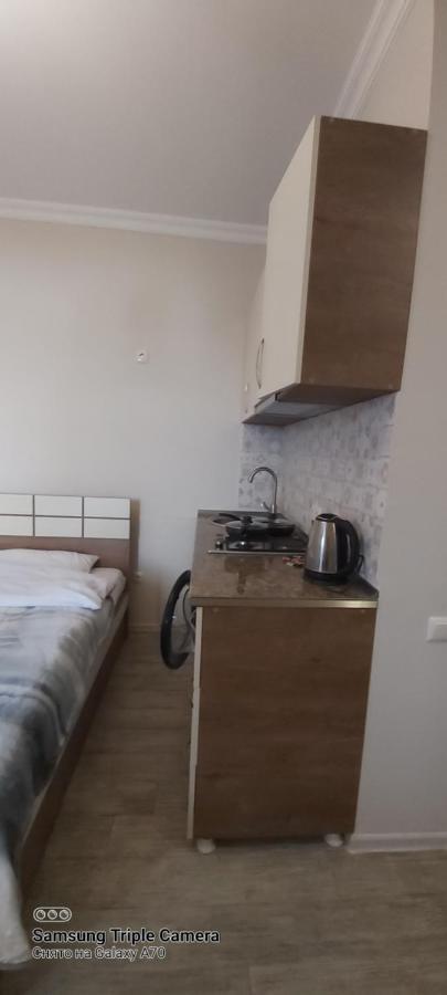 Студия Радуга У Моря Колхида Apartman Batumi Kültér fotó